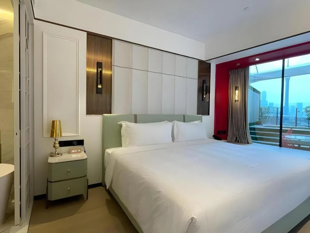 *****  Yoho Resorts World Hotel Macau China