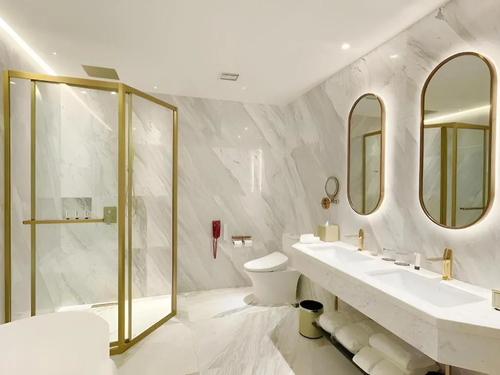 Yoho Resorts World Hotel Macau