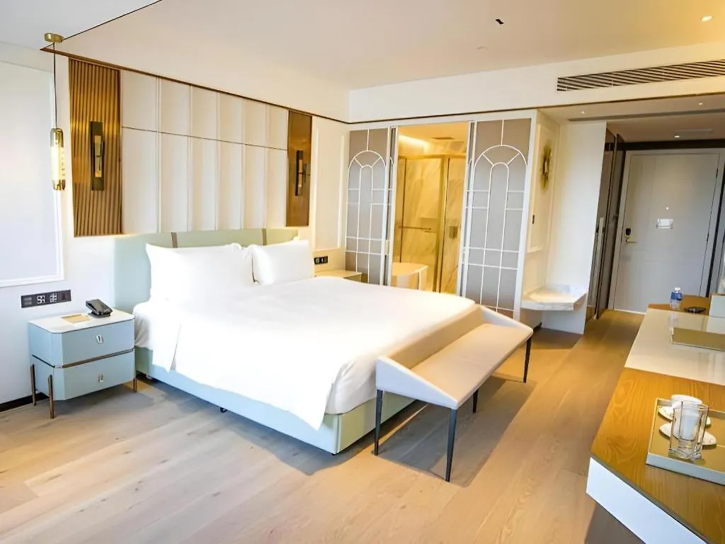 Yoho Resorts World Hotel Macau 5*,  China