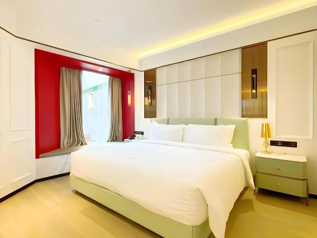 Yoho Resorts World Hotel Macau